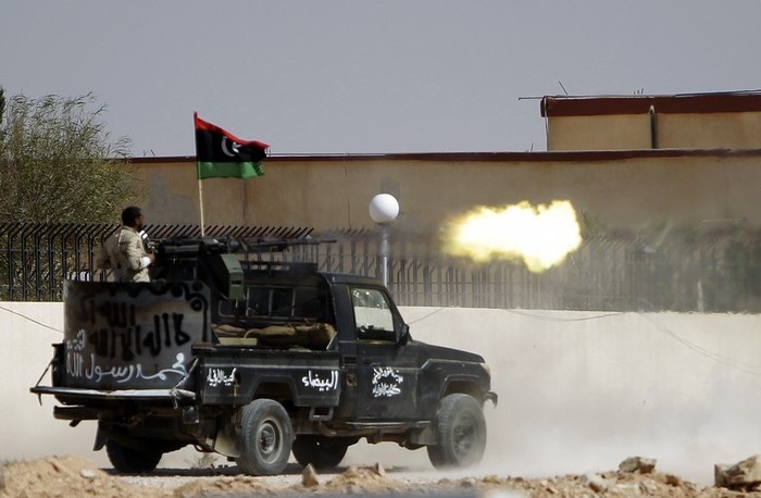 Các chiến binh ủng hộ chính phủ Libya vây hãm Bani Walid